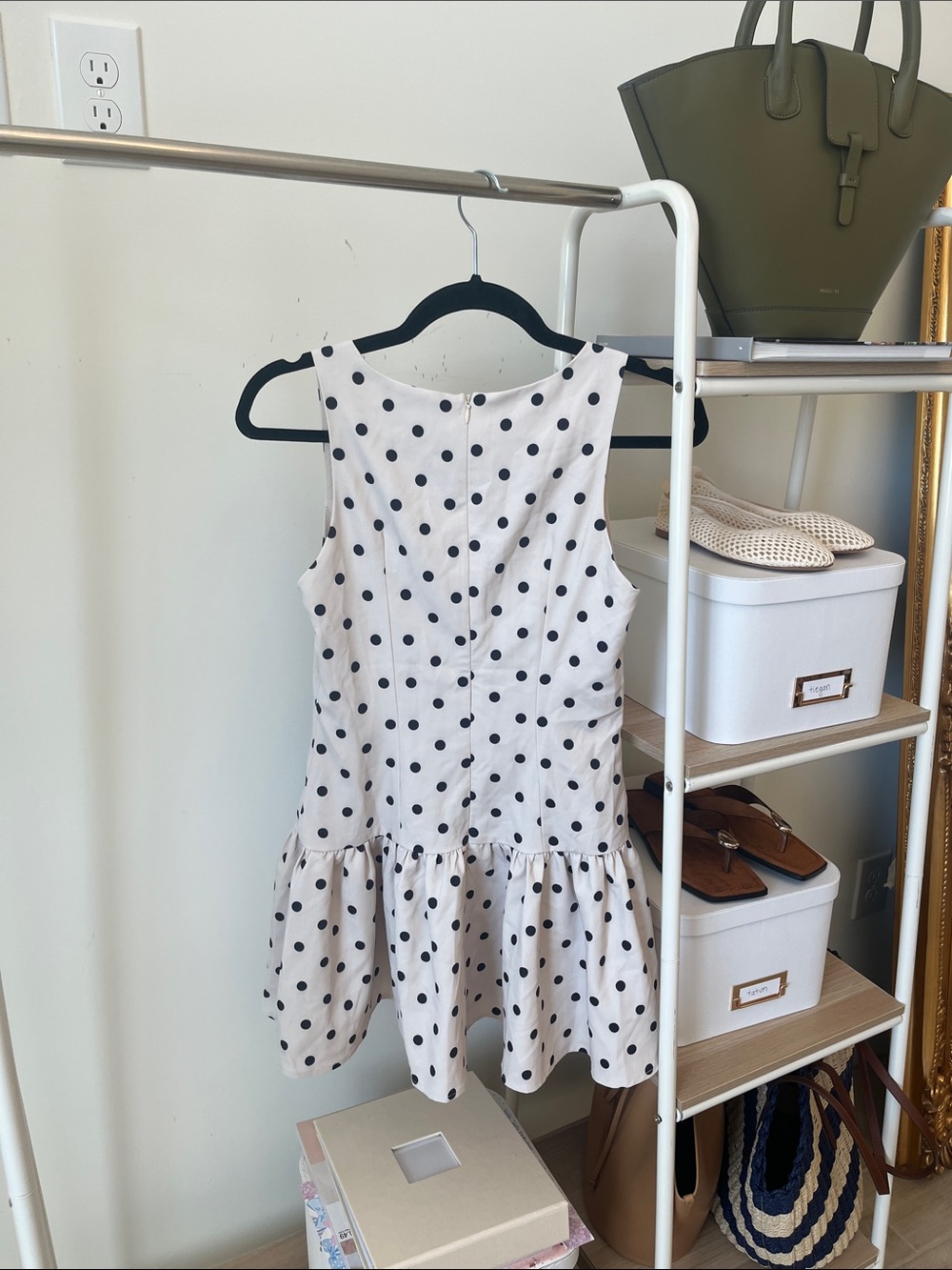 Showpo dress - Picture 3 of 3